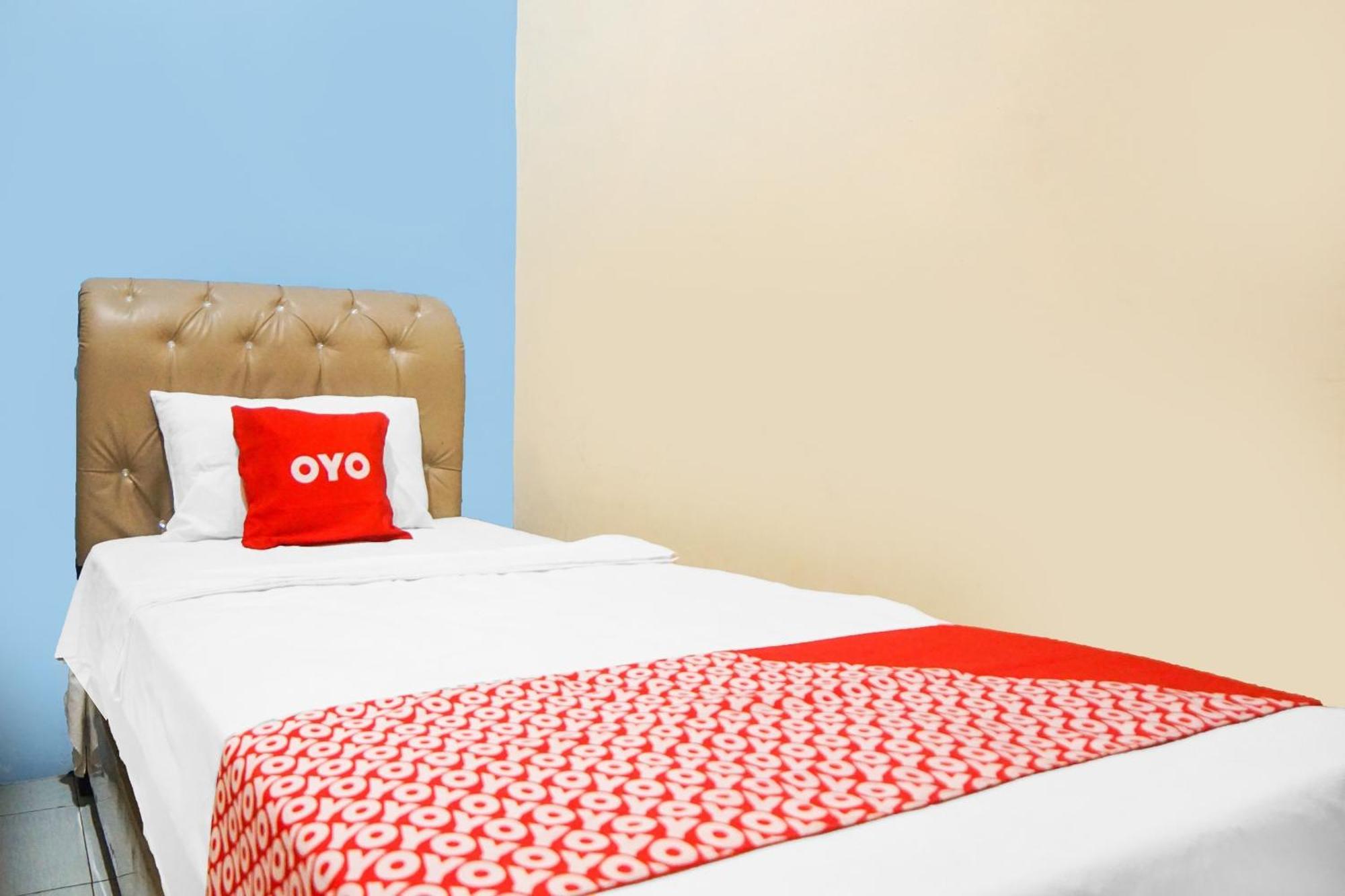 Oyo 92076 Sky Residence Cengkeh Medan Dış mekan fotoğraf