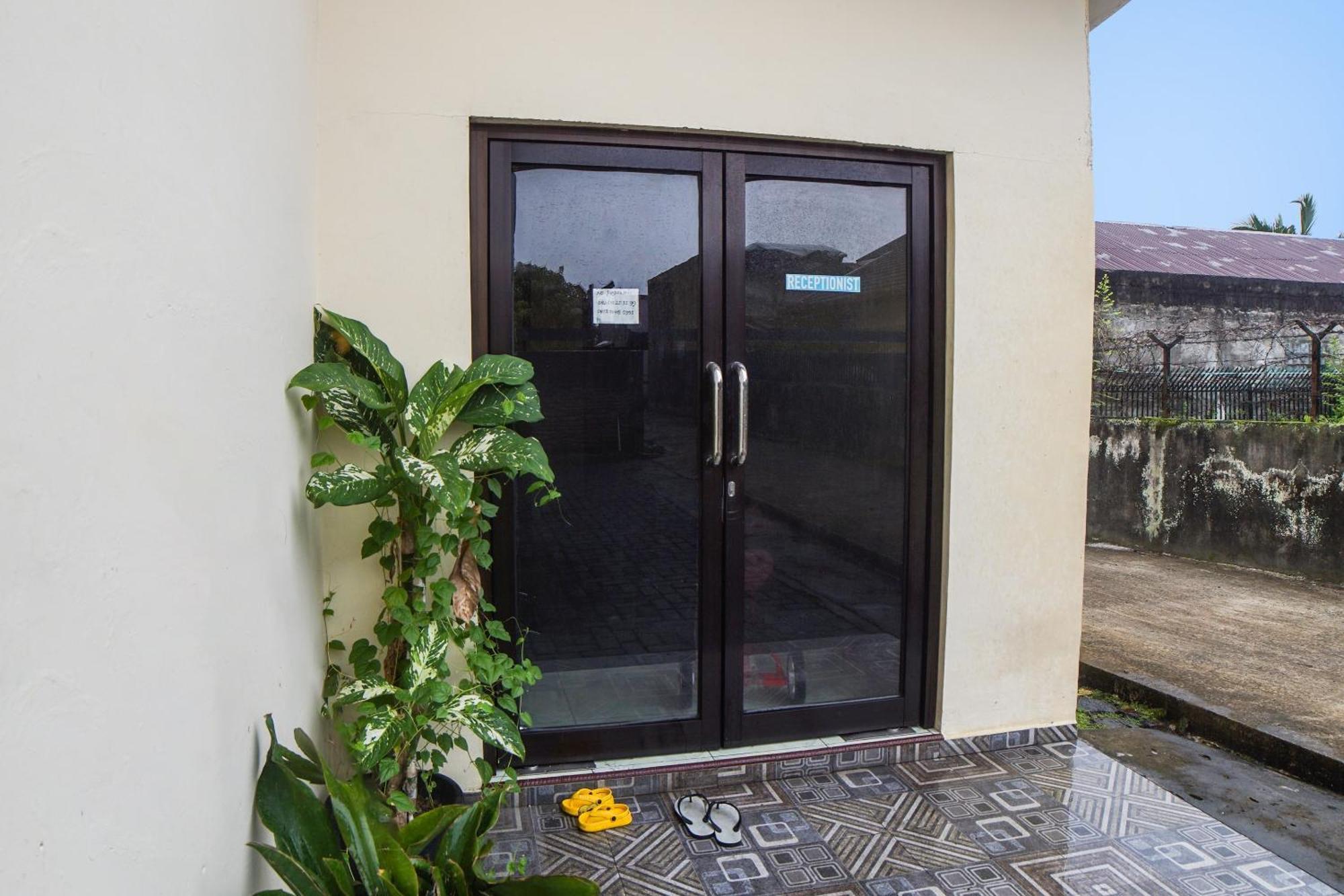 Oyo 92076 Sky Residence Cengkeh Medan Dış mekan fotoğraf